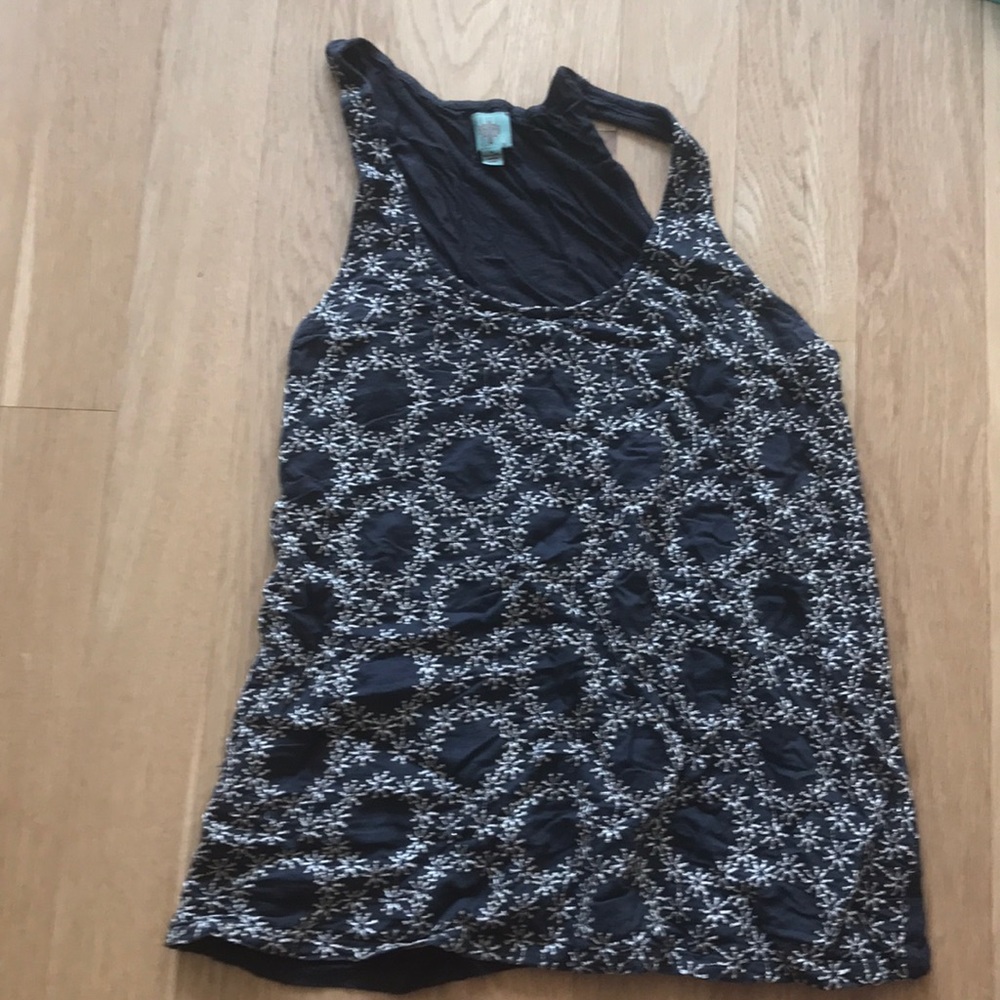 Grey, cool top! HWR brand